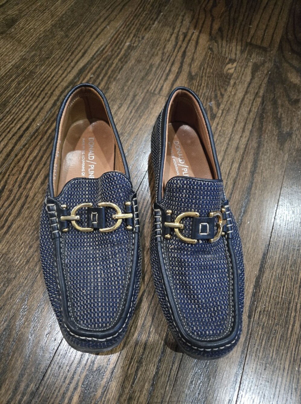 Donald Pliner DACIO Navy horse bit loafers Size 9